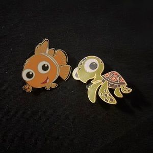 Disney Pins - Finding Nemo and Squirt!